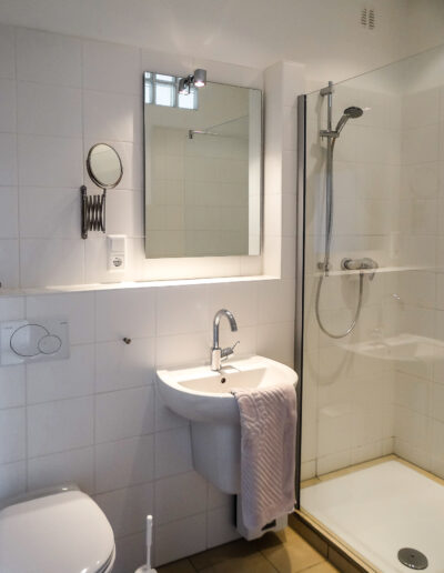 Bathroom | Apartment ANTON